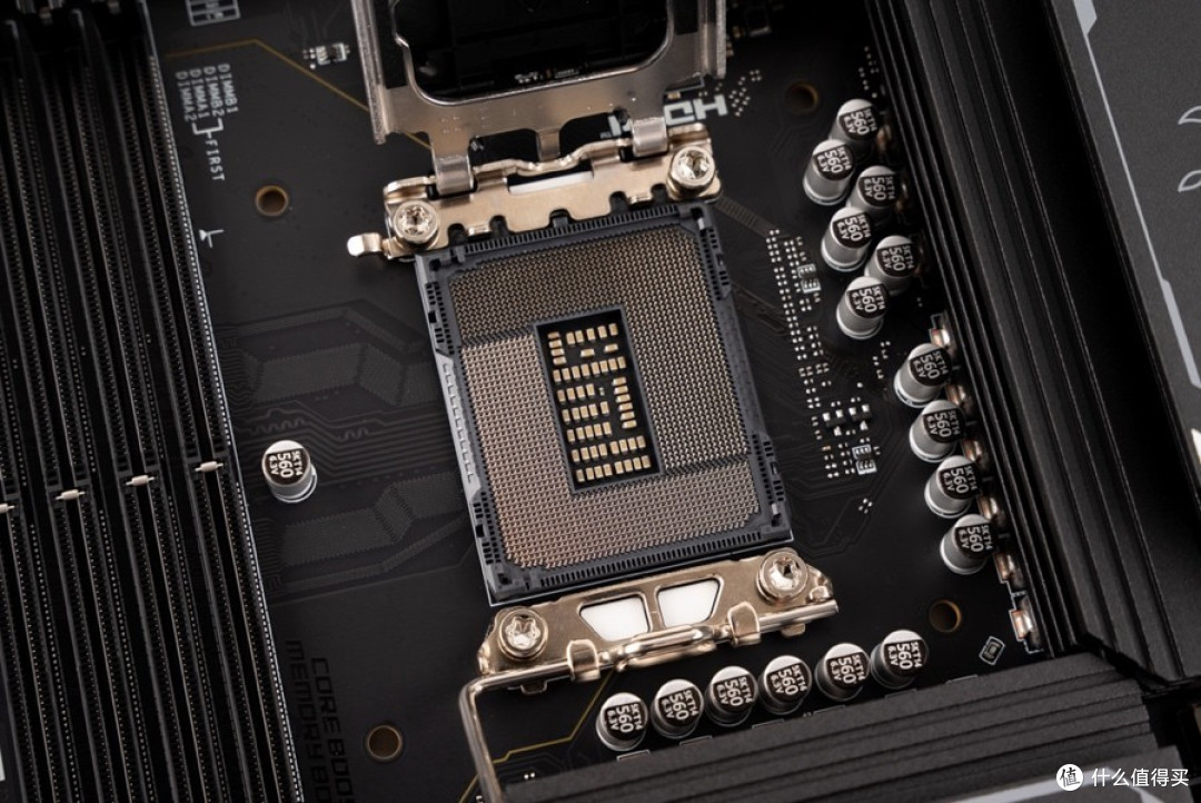 微星 MAG Z890M GAMING PLUS WIFI 小黑龙开箱及装机分享