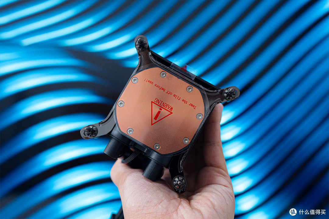 双屏解锁更多玩法,超频3 DX360Pro水冷上机展示