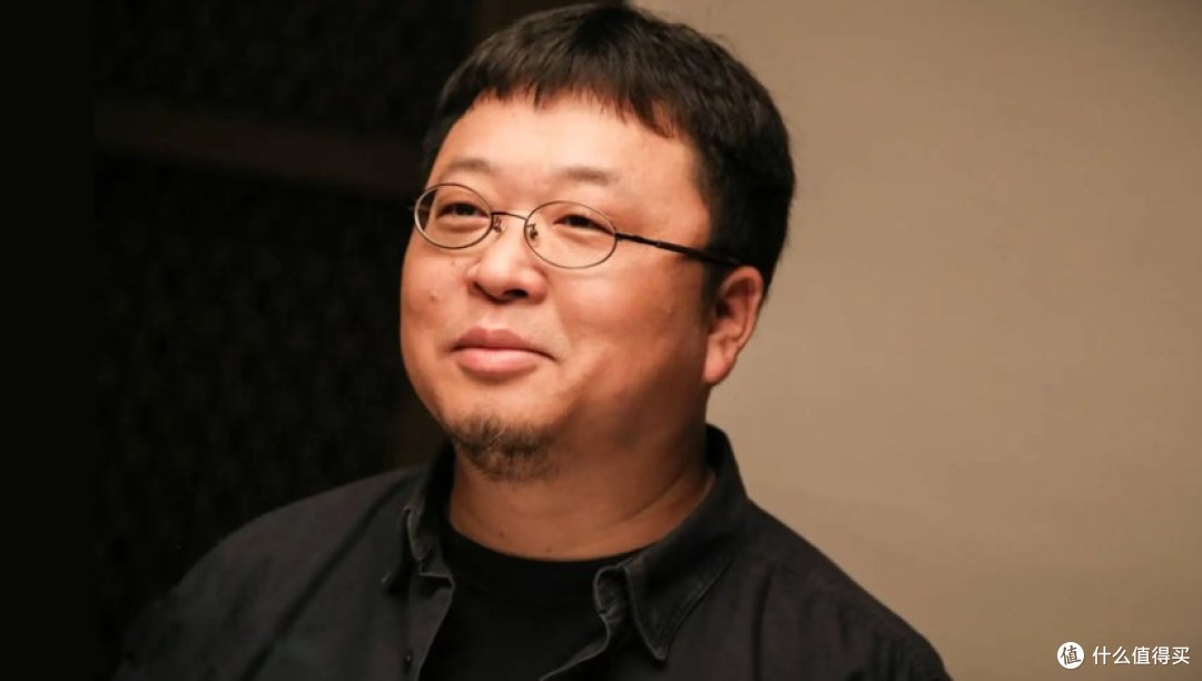 发霉的凳子,砸了老罗的招牌、