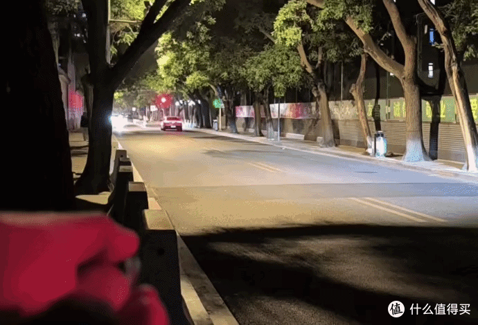 掌间一束光，与人间夜色相逢：LOOP SK06