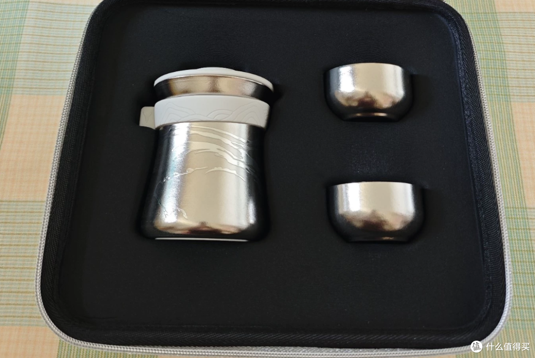 二手鱼流入岚图汽车联名纯钛茶具，一壶三杯七件套139算不算捡漏
