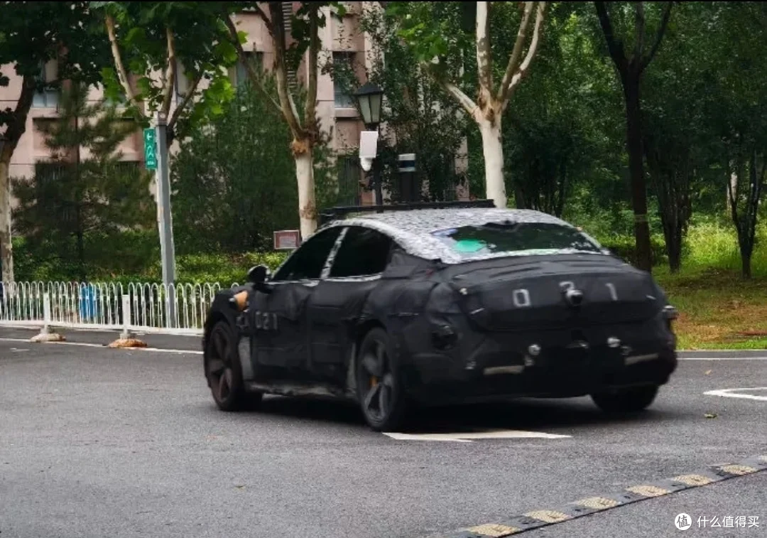 小米SU9 LUX商标实锤：5米2长轴行政轿跑，40万能打BBA吗？