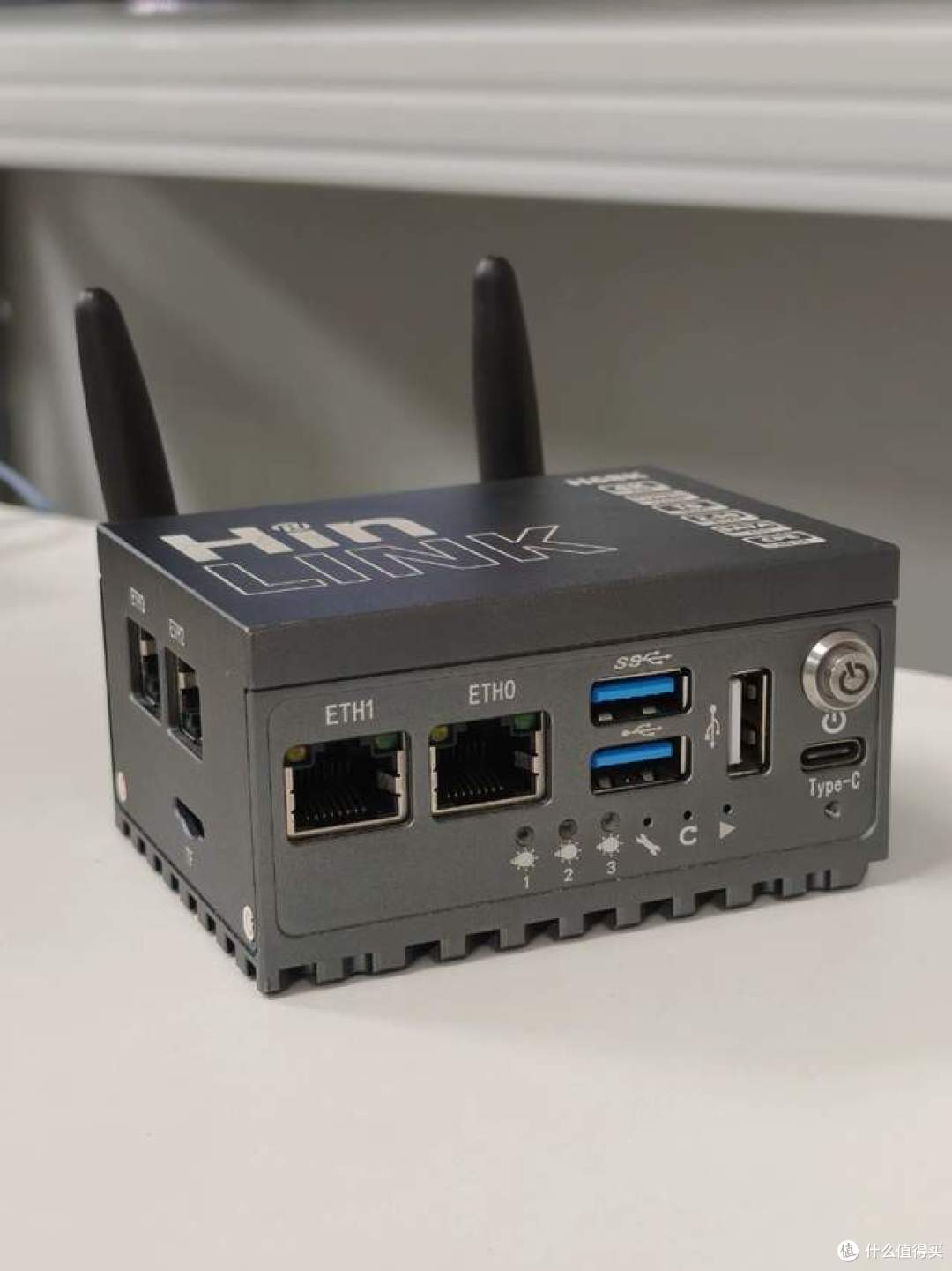 二手鱼塘惊现双2.5G+双千兆+WiFi6小主机,450元值得买吗?