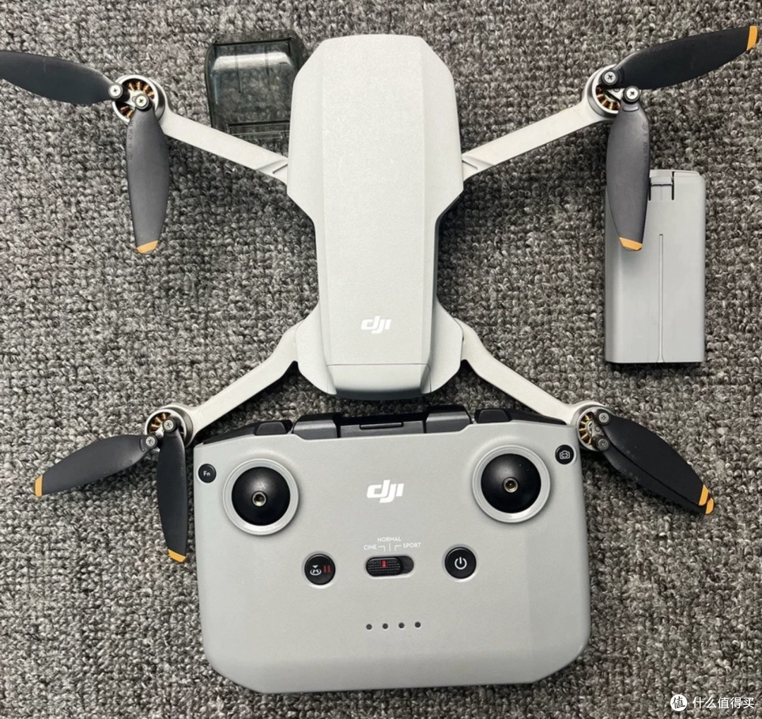 无人机抛售潮下,700块捡一台大疆Mini 2,是捡漏还是接盘?