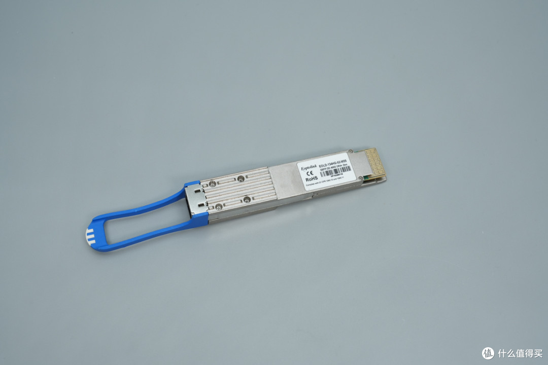 传输距离达2km,新易盛400G QSFP-DD光模块拆解