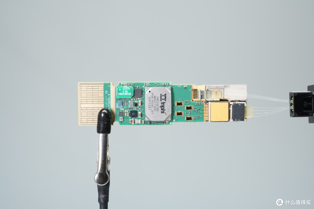 传输距离达2km,新易盛400G QSFP-DD光模块拆解