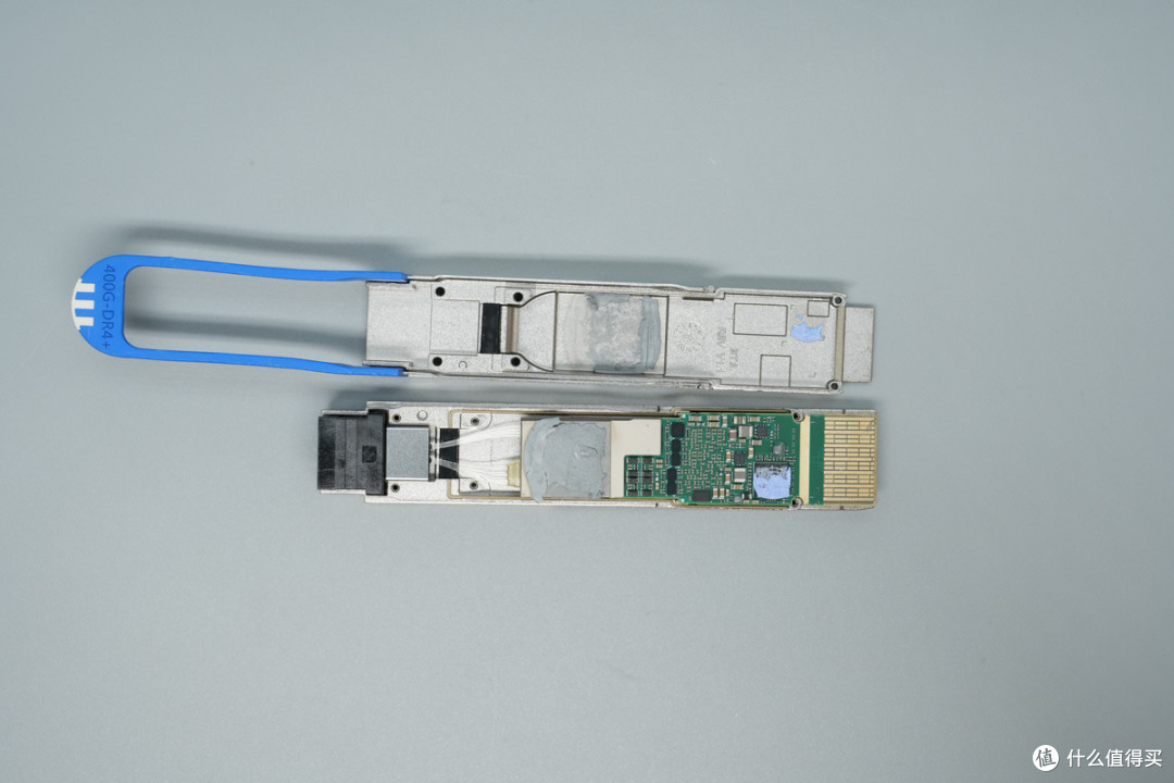 传输距离达2km,新易盛400G QSFP-DD光模块拆解