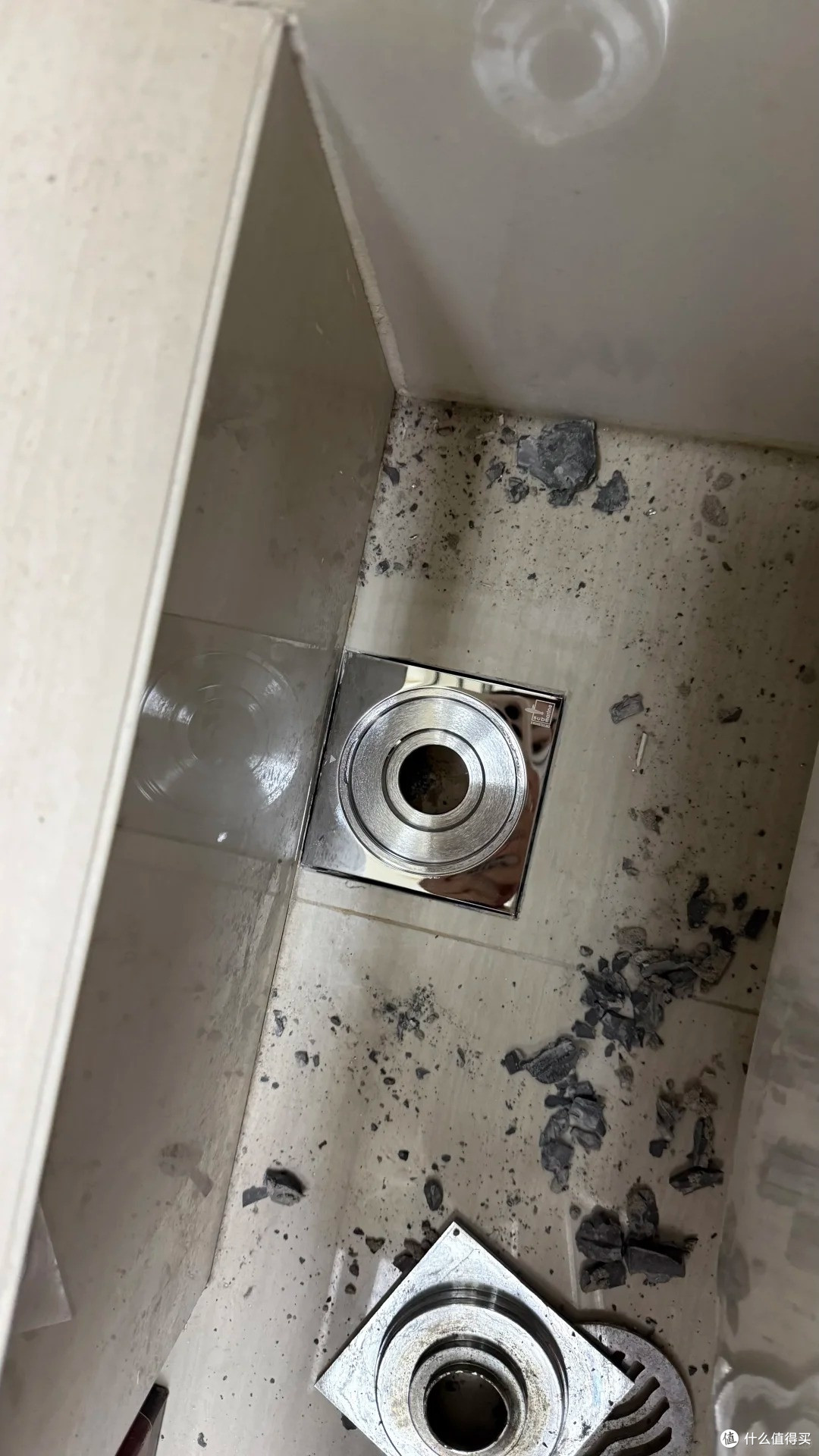 血泪经验，杂牌地漏反味返工花了大几百，地漏得按区域挑