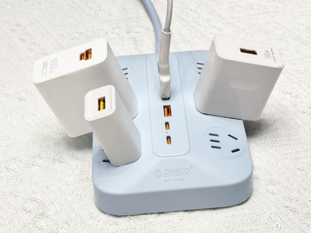 告别桌面插头打架!奥睿科A-Plug插排,治好了我的桌面焦虑
