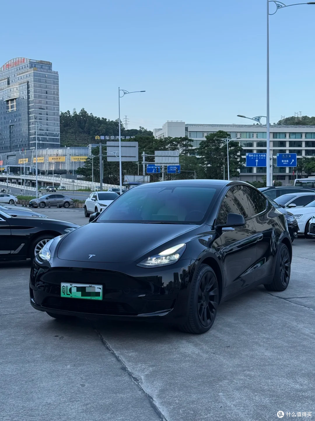 电车到底能不能开10年,选油车还是选电车?答案太扎心了!