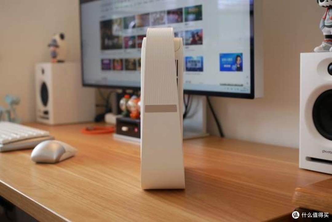 几百块?凭什么敢说自己不是白牌投影?小光盒R1深度体验来了