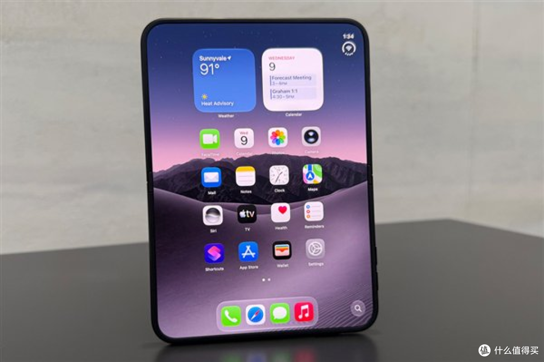 曝iPhone Duo 折痕区一按出波纹,是品控问题还是正常设计?