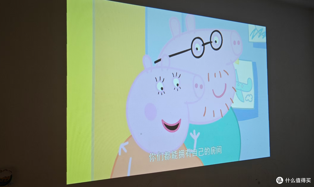 低价投影别盲目冲!小光盒 R1:全链路大厂护航,看得放心