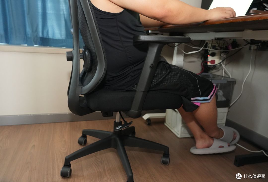 夏草木Fit-CC人体工学椅实测:399的护腰神器,久坐党终于有救了