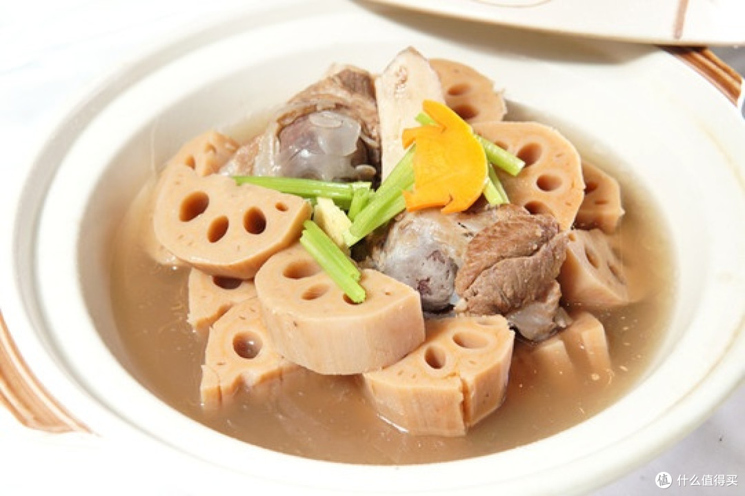莲藕筒骨汤