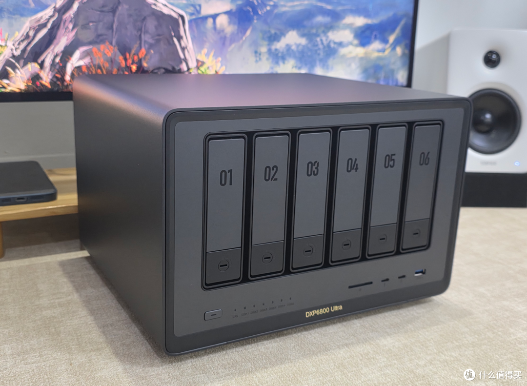 双万兆+双雷电4!六盘位“狠家伙”,绿联DXP6800 Ultra深度评测