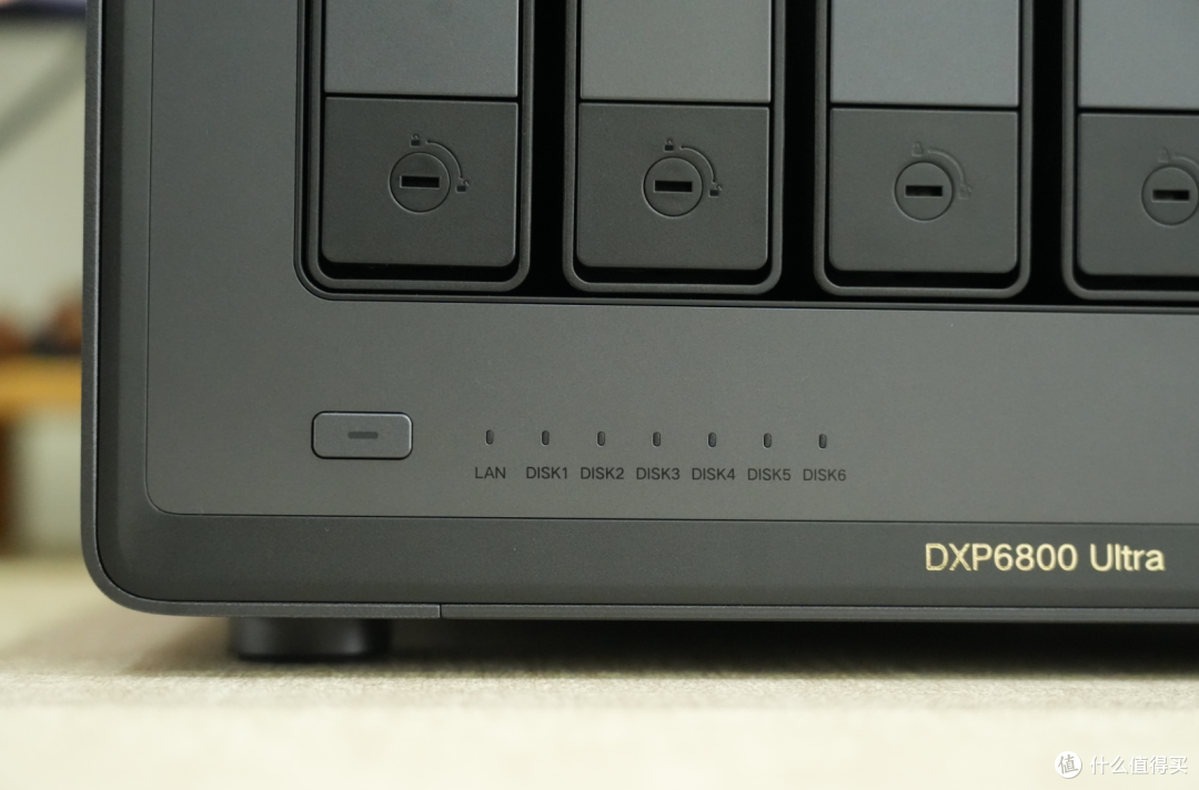 双万兆+双雷电4!六盘位“狠家伙”,绿联DXP6800 Ultra深度评测