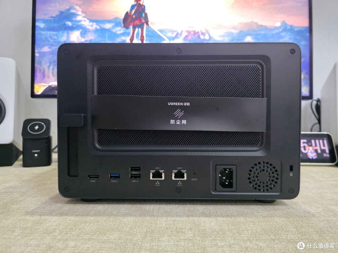 双万兆+双雷电4!六盘位“狠家伙”,绿联DXP6800 Ultra深度评测