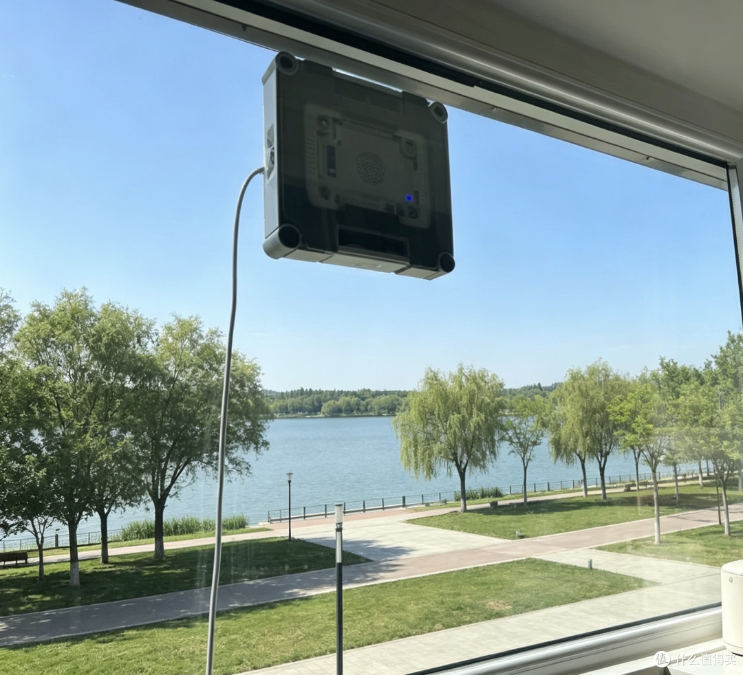 为什么我们家的科沃斯窗宝W3成了社交神器