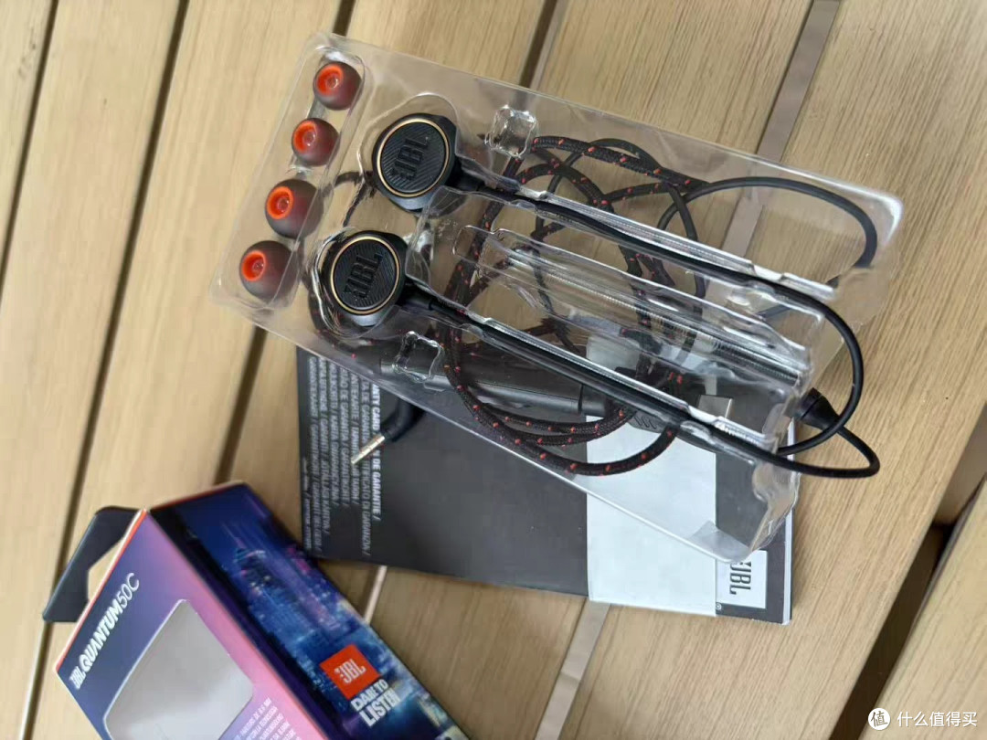 我的主力听歌搭子:百元封神,日常离不开的JBL Q50C