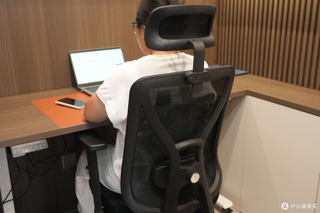 一把椅子的自我修养:夏草木Fit-CC凭什么让我坐了一整天不想换?