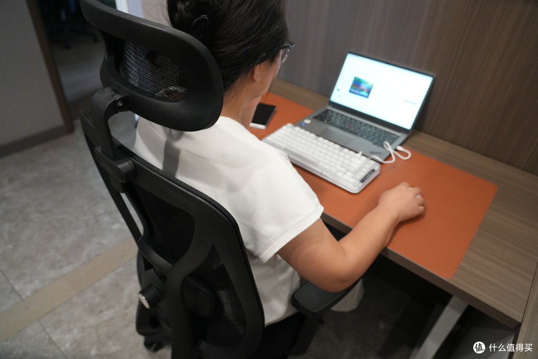 一把椅子的自我修养:夏草木Fit-CC凭什么让我坐了一整天不想换?