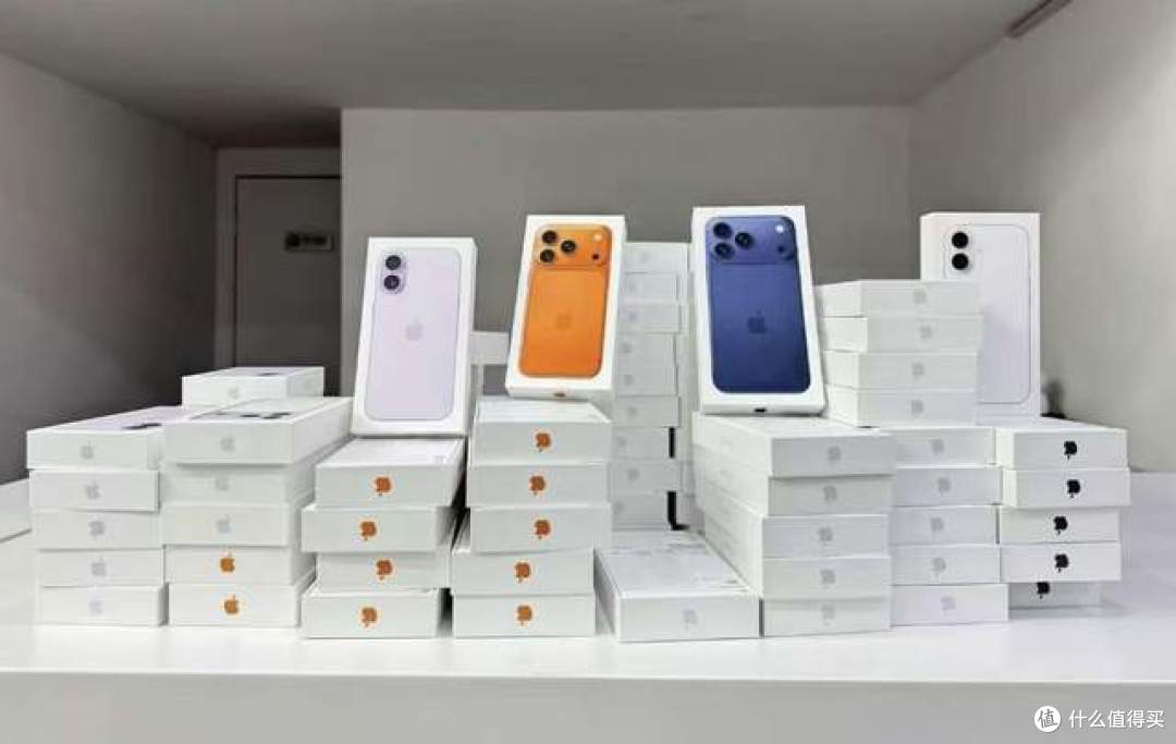 FaceID死机bug引吐槽,iPhone18Pro双11跳水,首发党亏在哪
