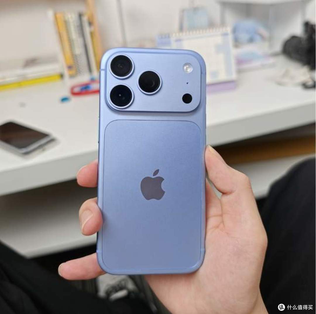 FaceID死机bug引吐槽,iPhone18Pro双11跳水,首发党亏在哪