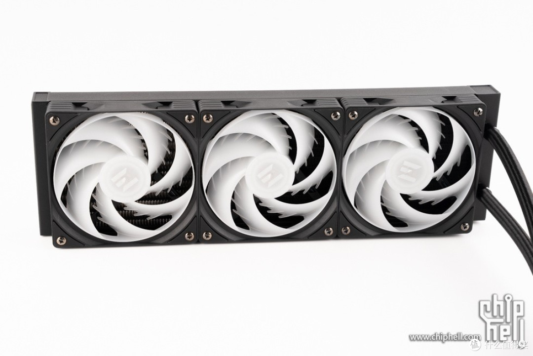 骨伽 乘风 MX600 MAX + 铭瑄 电竞之心 B850M + 影驰 5070 装机