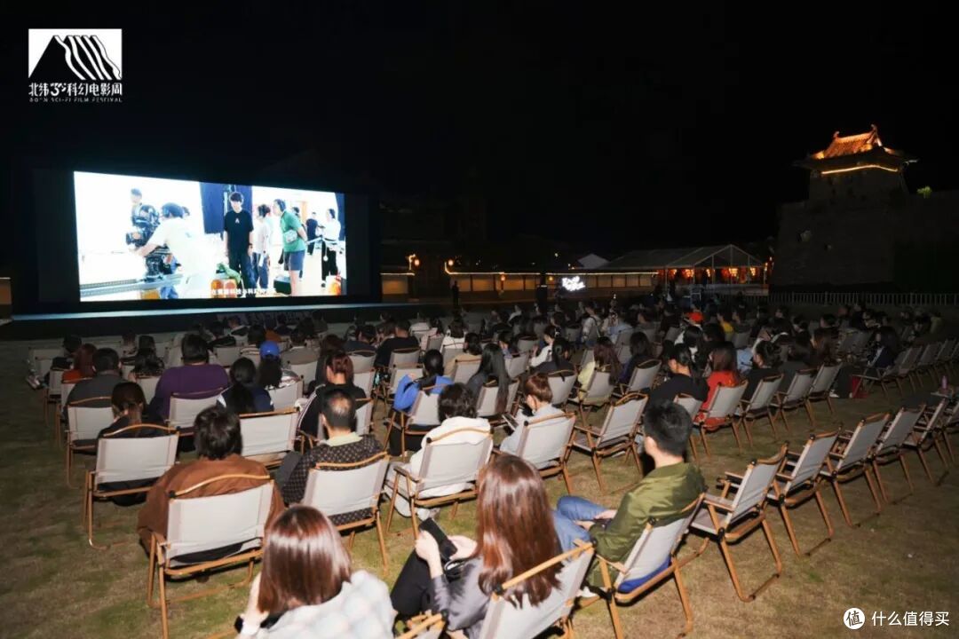 看完这10部短片，理解了黄建新说“用AI做科幻电影的时代成熟了”