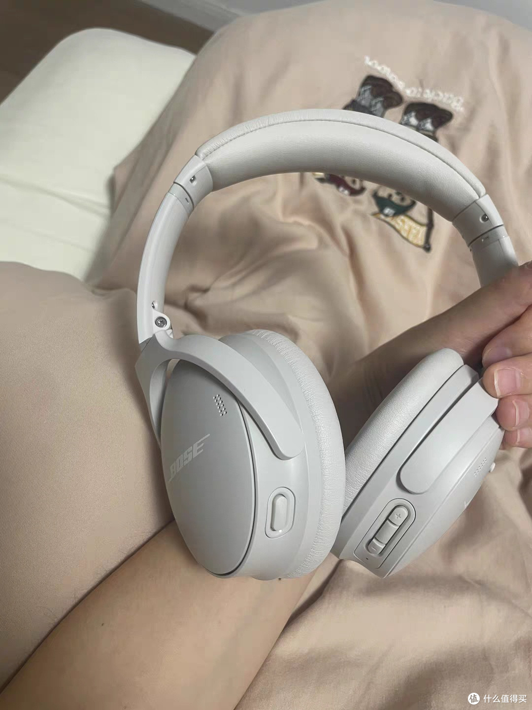 别乱买!AirPods Max对比Bose QC45,实测谁更值