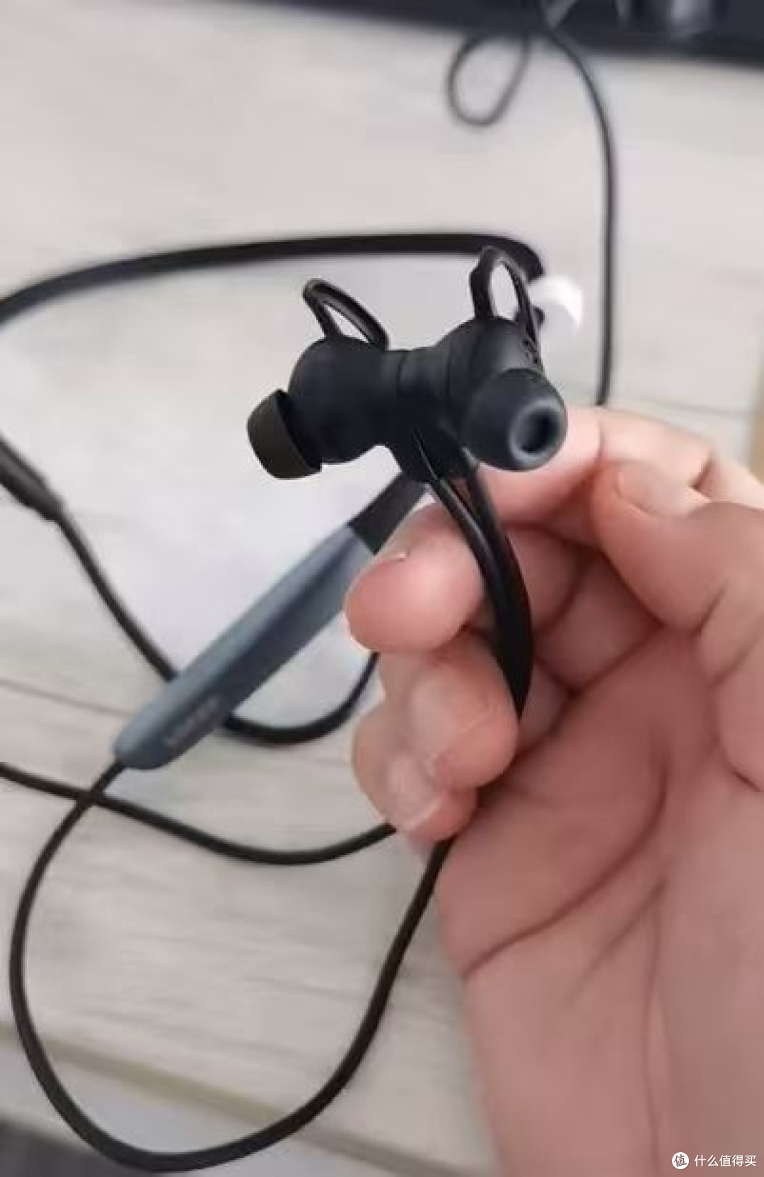这副蓝牙耳机真的超出预期,用了一段时间来做个记录