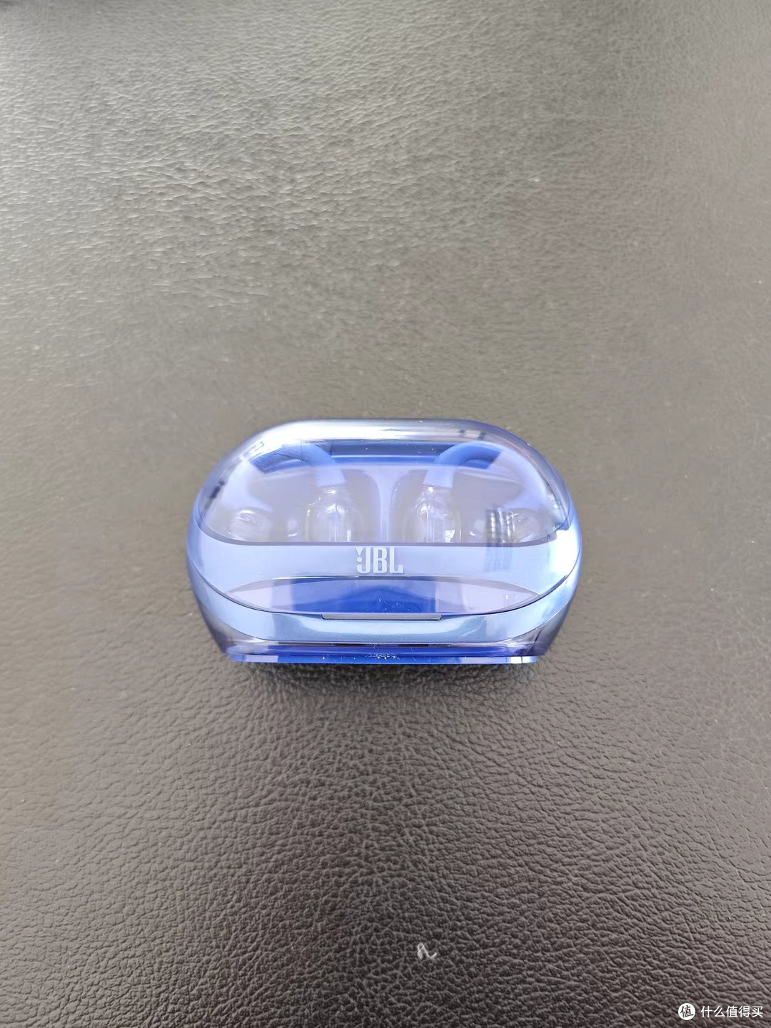 告别举手机听歌，JBL Clip 5通勤零负担