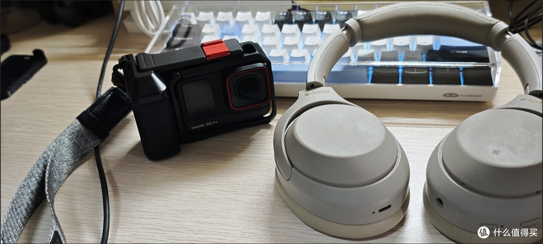 戴了三年Sony XM4才敢说:降噪虽神,但这三个缺点劝你别冲动!