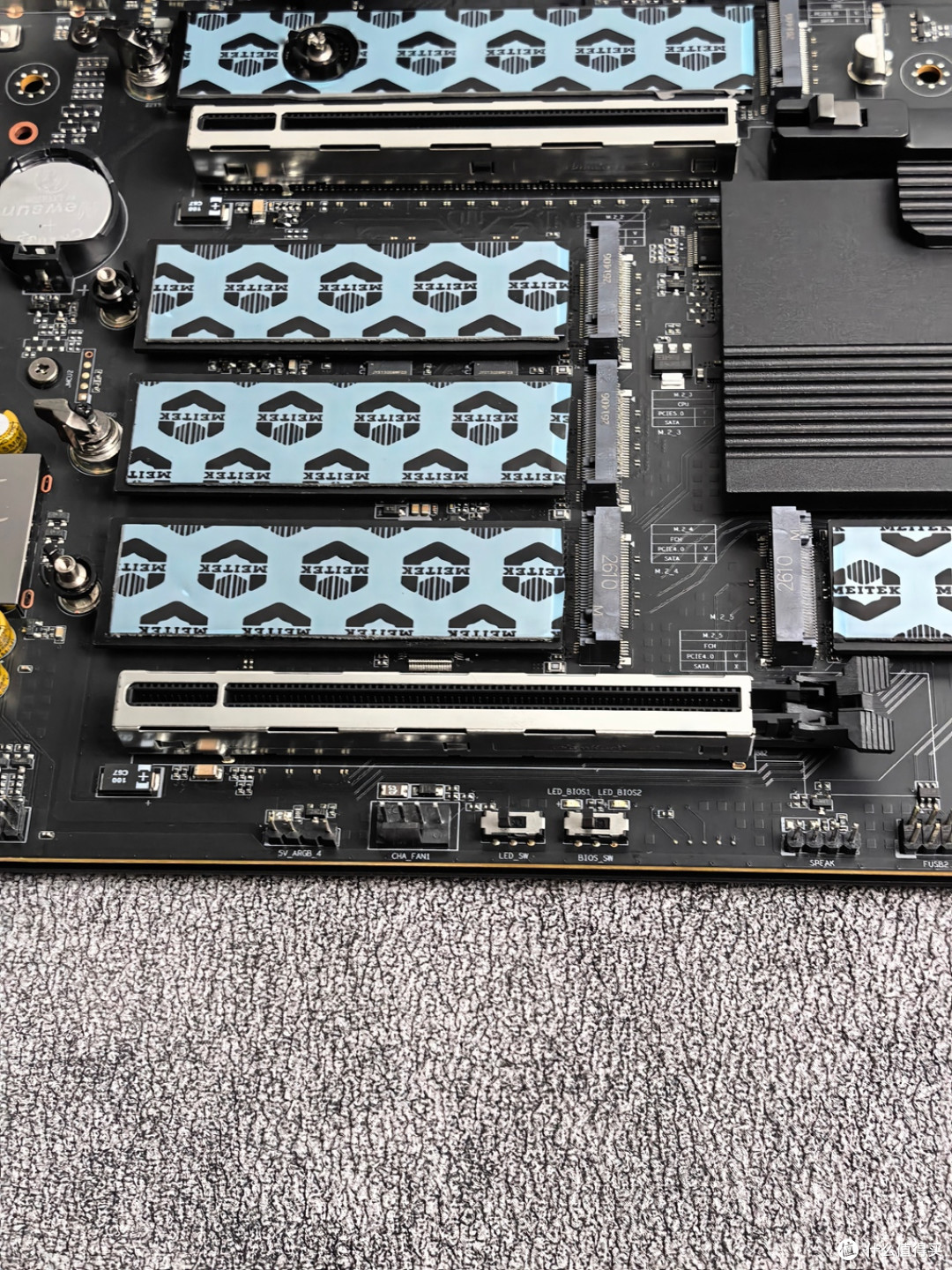 中高端装机好选择:七彩虹 iGame X870E ULTRA-S主板上手解析