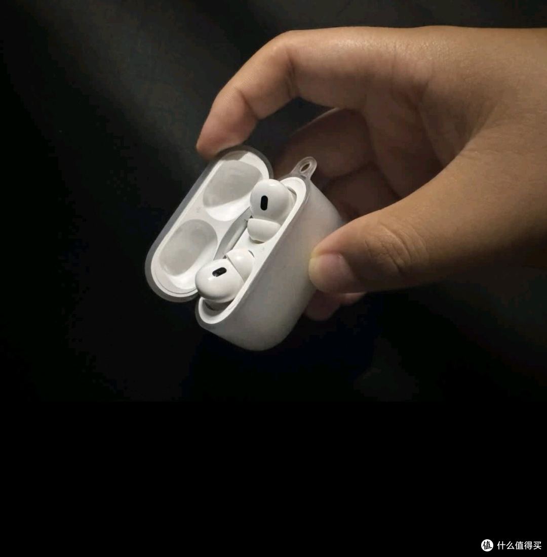 索尼XM5 vs AirPods Pro2,通勤党该怎么选