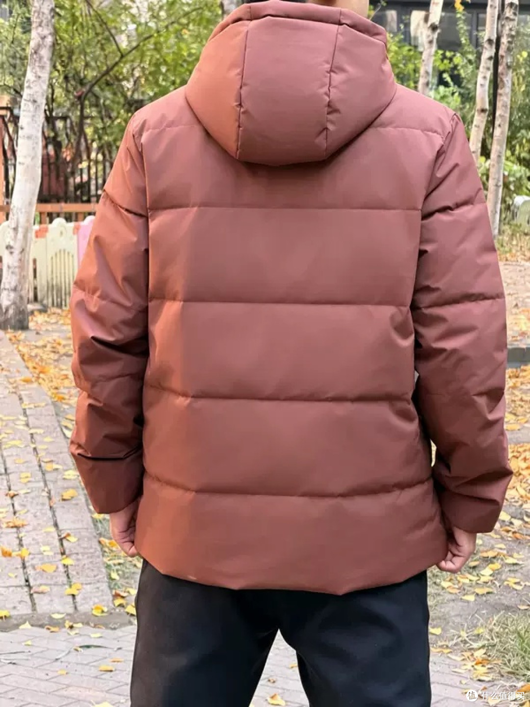 鸿星尔克黑金锁温羽绒服评测