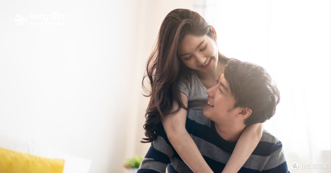 中年夫妻婚姻状态什么样?过来人:答案藏在购物车和枕头下