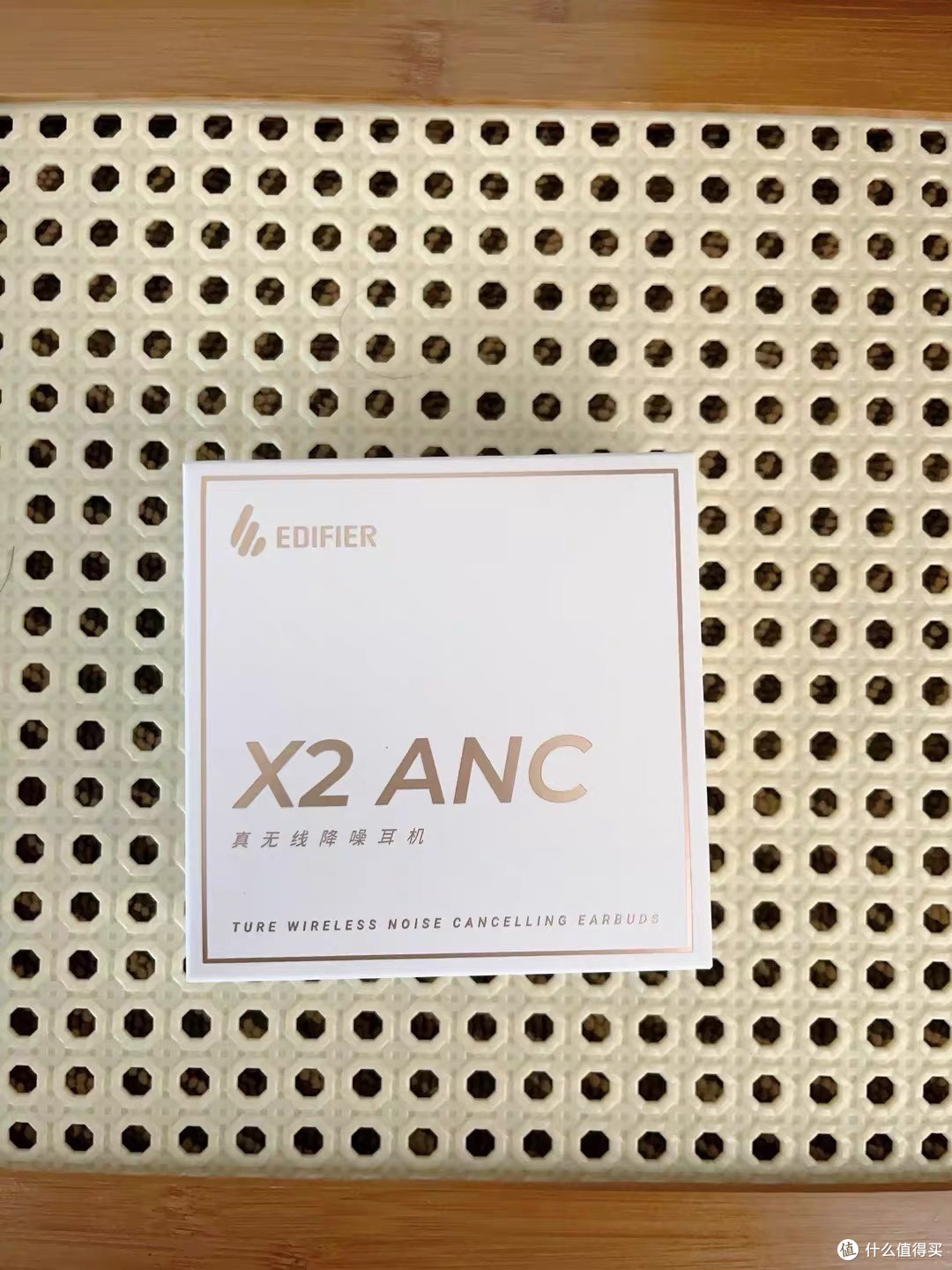 三款热门耳机实测对比分析