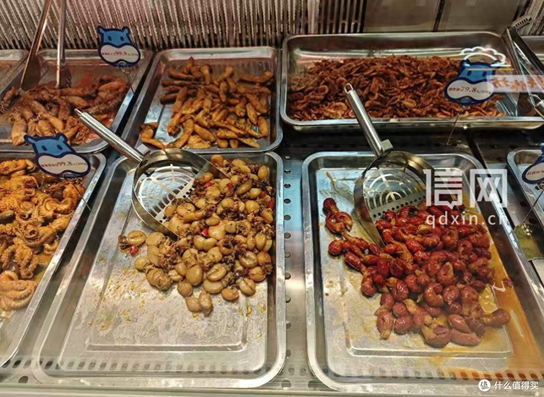 “盒马的熟食铲怎么像猫砂铲?” 洛阳消费者发帖后盒马换了厨具