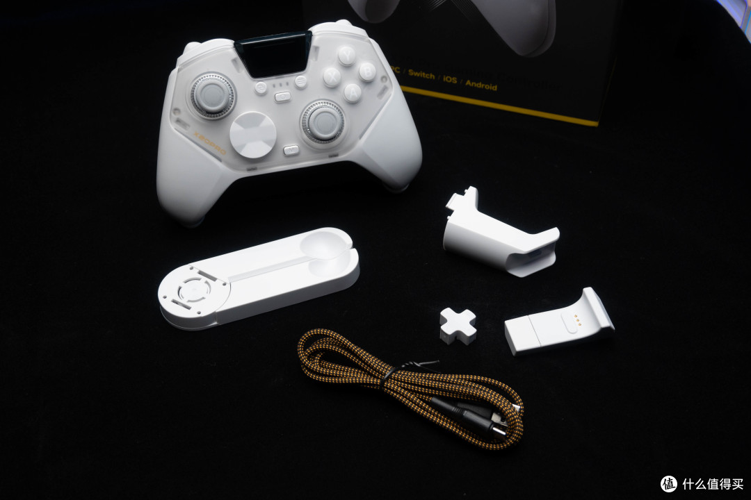 手柄底座自己组装?2.4G接收器竟然是底座本体?易速马绝影X20Pro