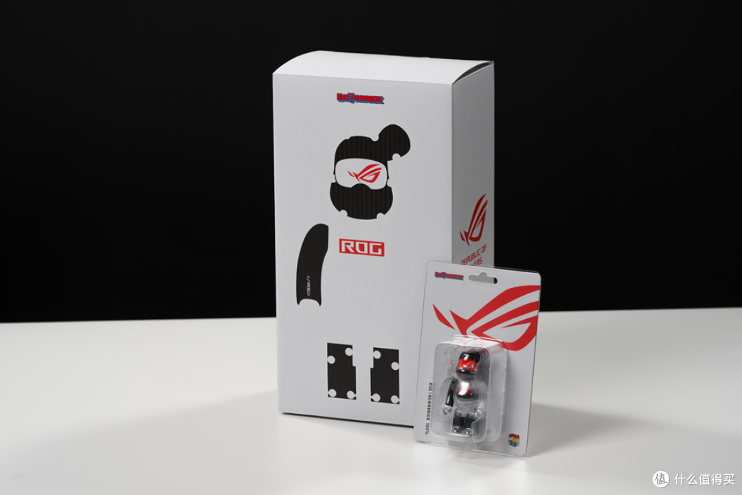 ROG X BE@RBRICK 联名暴力熊开箱分享