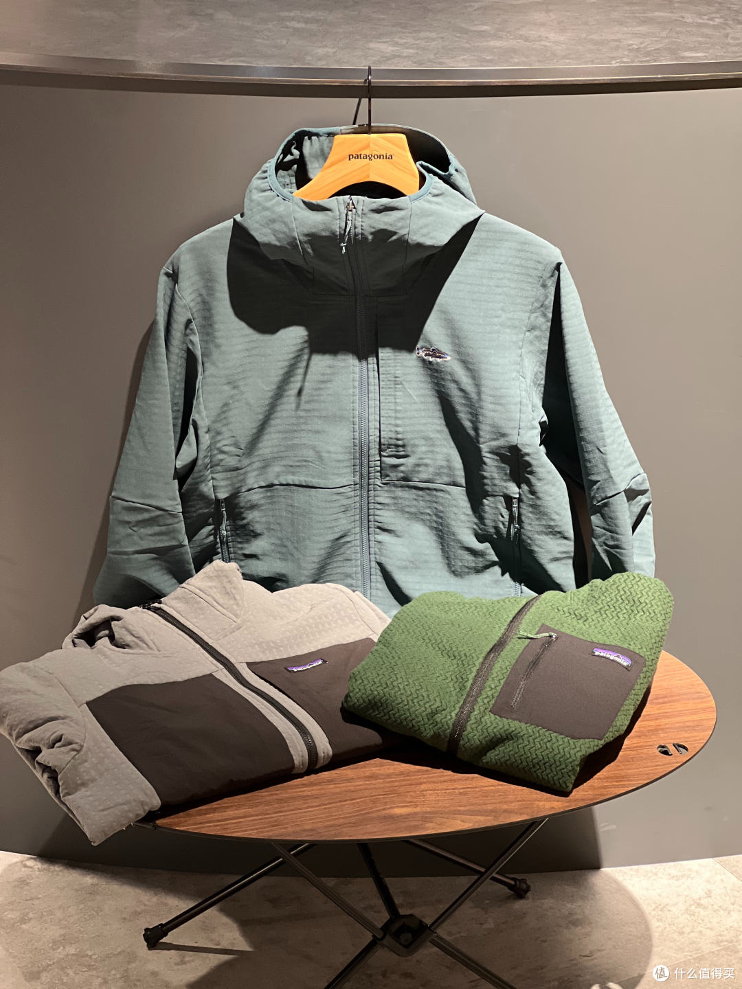 3000块的冲锋衣,为什么还没300块的棉服暖?问题可能出在里面