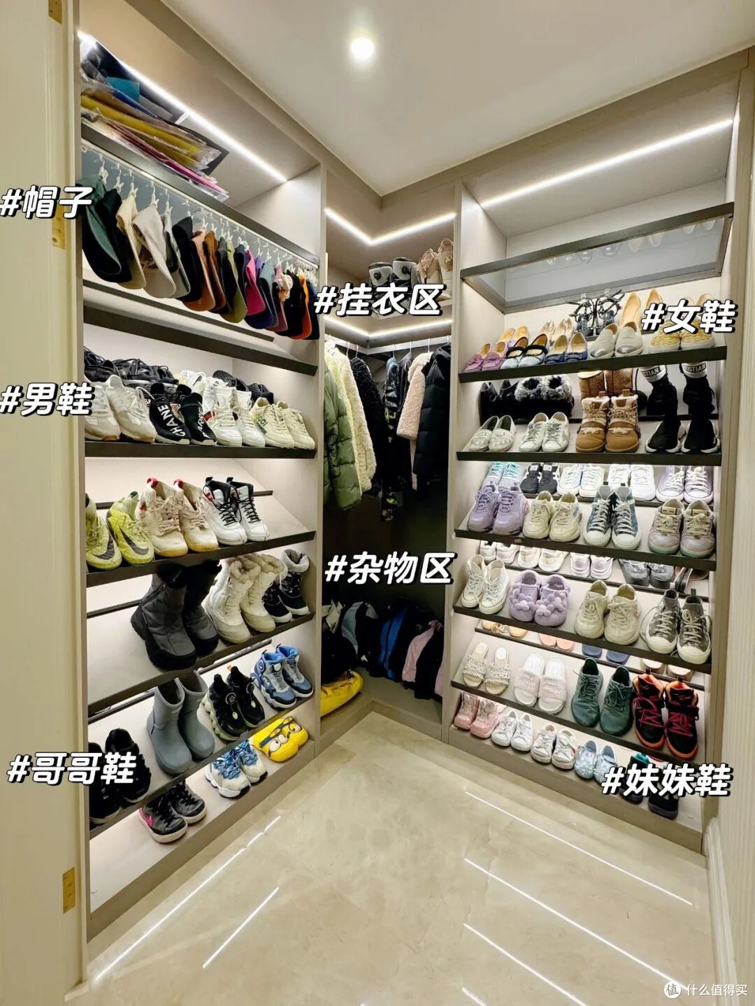 衣服脱下来别只会扔沙发上，学邻居家的做法，这也太好用吧！