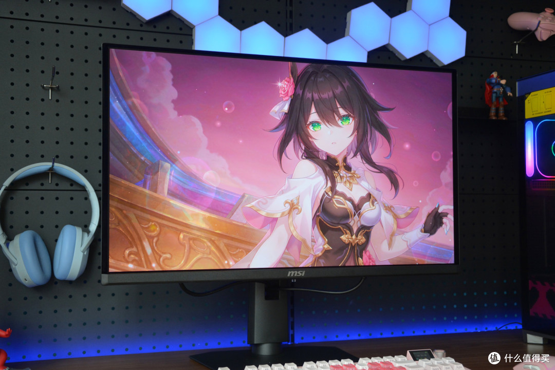 2K、320Hz，全场景通用，微星MAG OLED 271QPX32流光电竞显示器