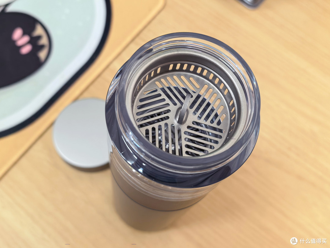 把茶揣进包里:米家钛保温杯茶水分离版,一杯装下我对喝茶的执念
