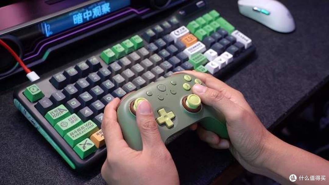 电竞房新玩具！199玩游戏太爽，八位堂猎户座 3 代青春竞技版上手