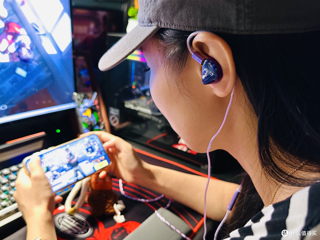 两百档游戏耳机守门神?EPZ G10Pro上手,先看脸再谈游戏🎮