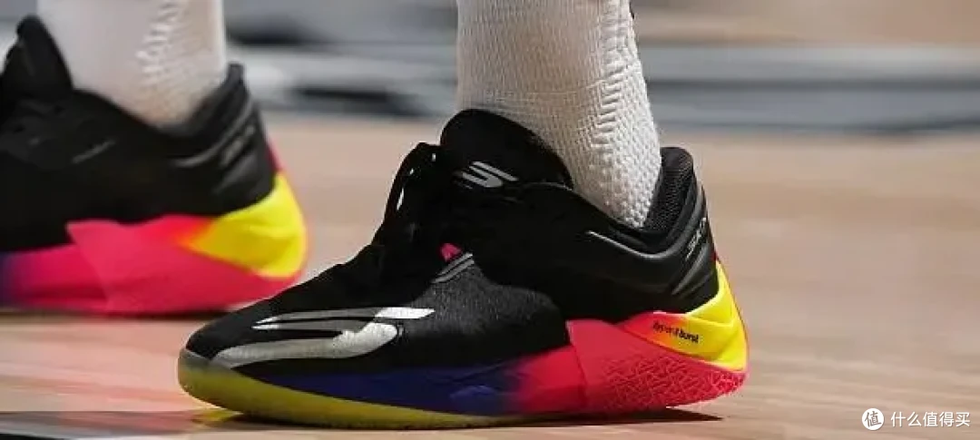 【NBA每日上脚】坎宁安,致敬克拉克还是逃避自己签名鞋?