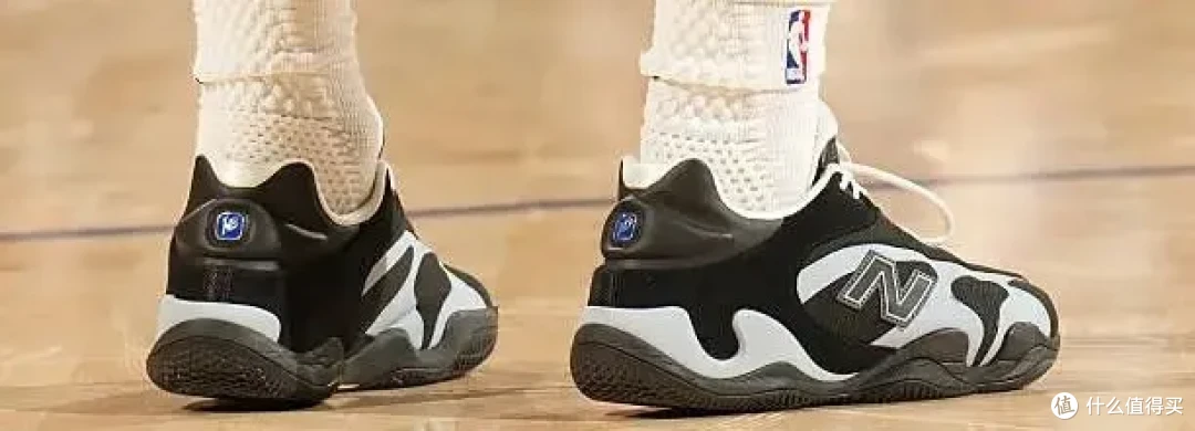 【NBA每日上脚】坎宁安,致敬克拉克还是逃避自己签名鞋?